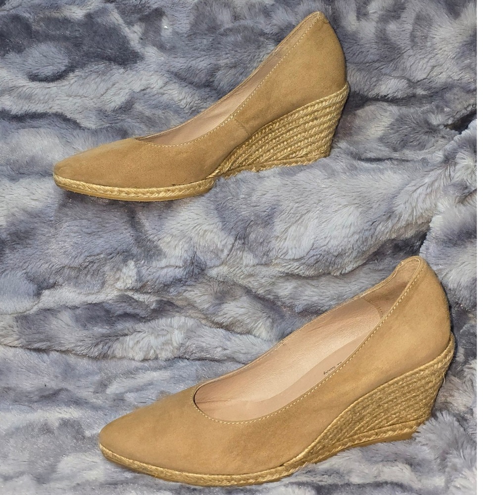 Eric‎ Michael Teva Camel Suede Espadrille Wedge Pumps Size 39 / US 8.5